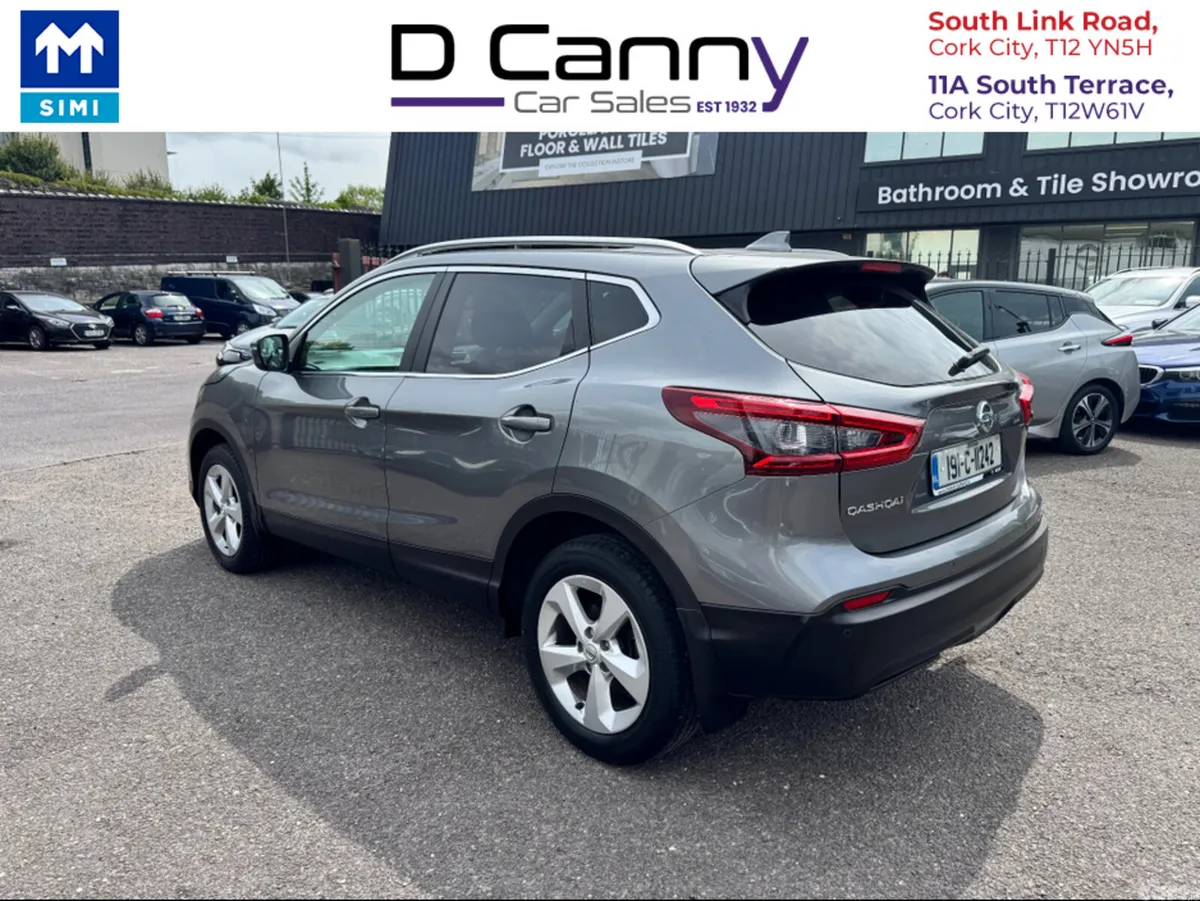 Nissan Qashqai MPV, Petrol, 2019, Grey