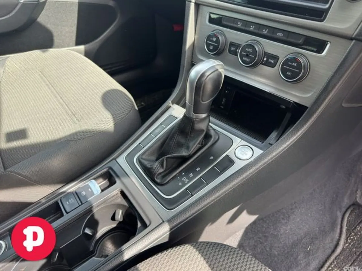 Volkswagen Golf Estate, Petrol, 2017, Black