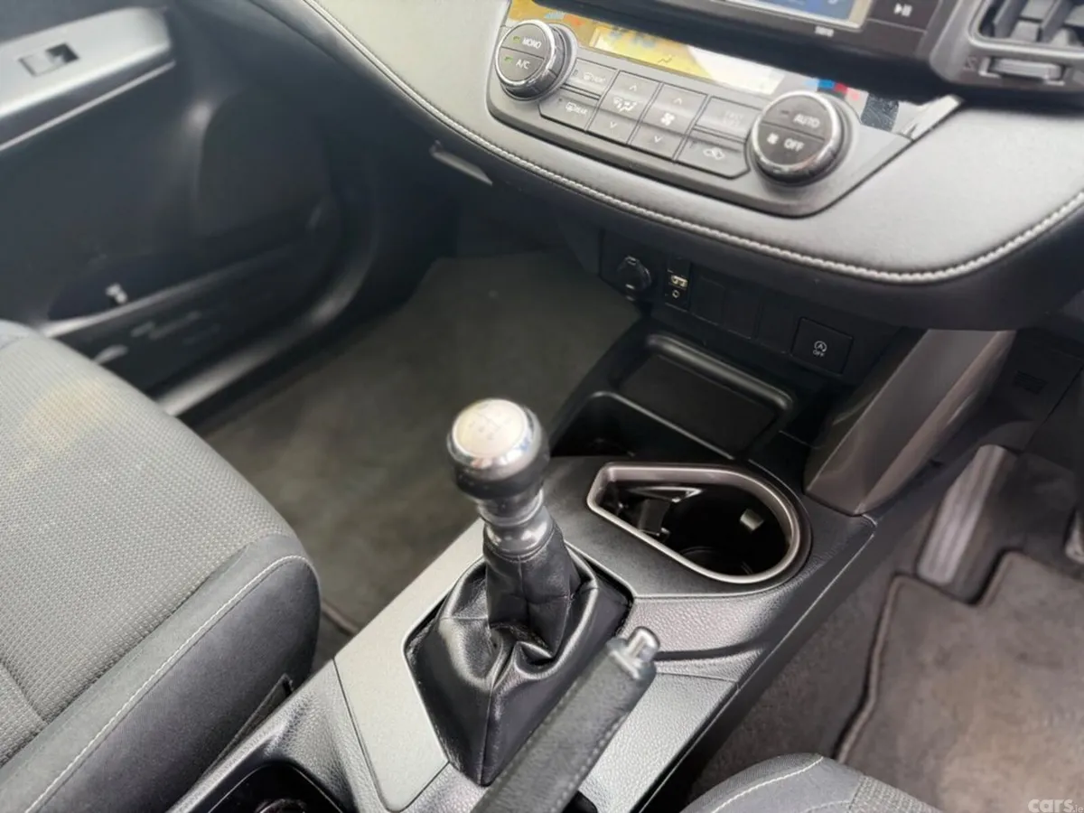 Toyota RAV4 MPV, Diesel, 2016, Black