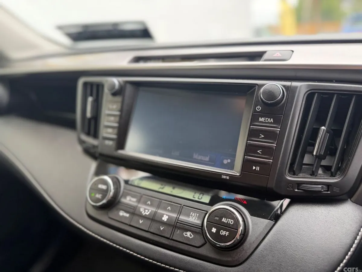 Toyota RAV4 MPV, Diesel, 2016, Black