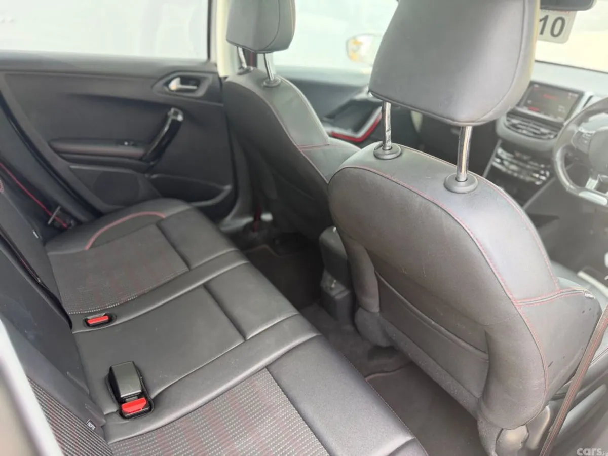 Peugeot 2008 Estate, Petrol, 2017, Grey