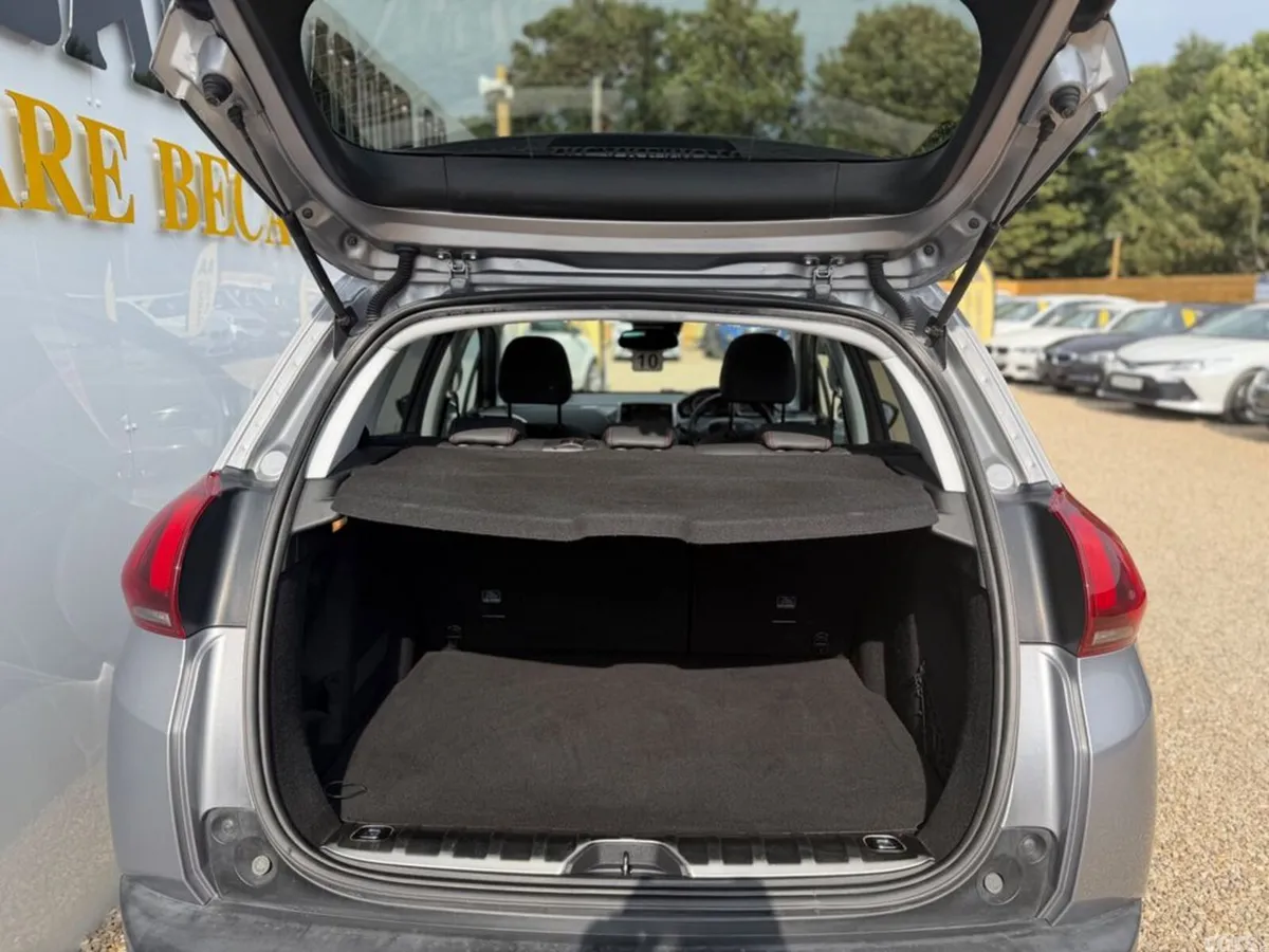 Peugeot 2008 Estate, Petrol, 2017, Grey