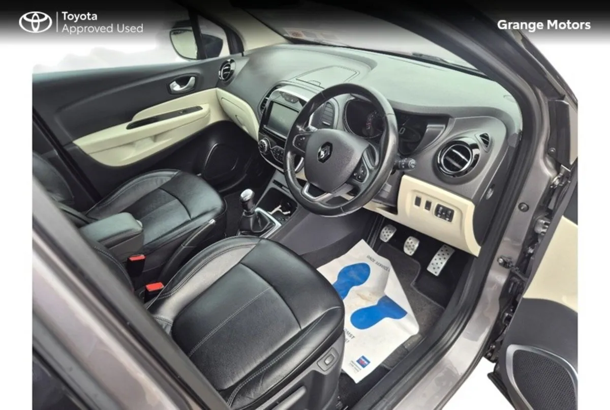 Renault Captur Hatchback, Petrol, 2019, Grey