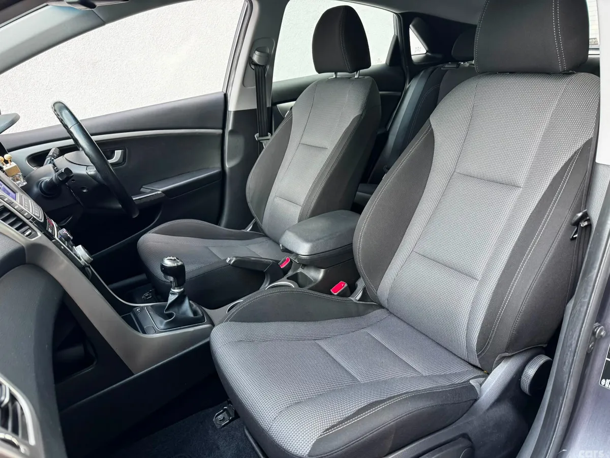 Hyundai i30 Hatchback, Diesel, 2016, Grey