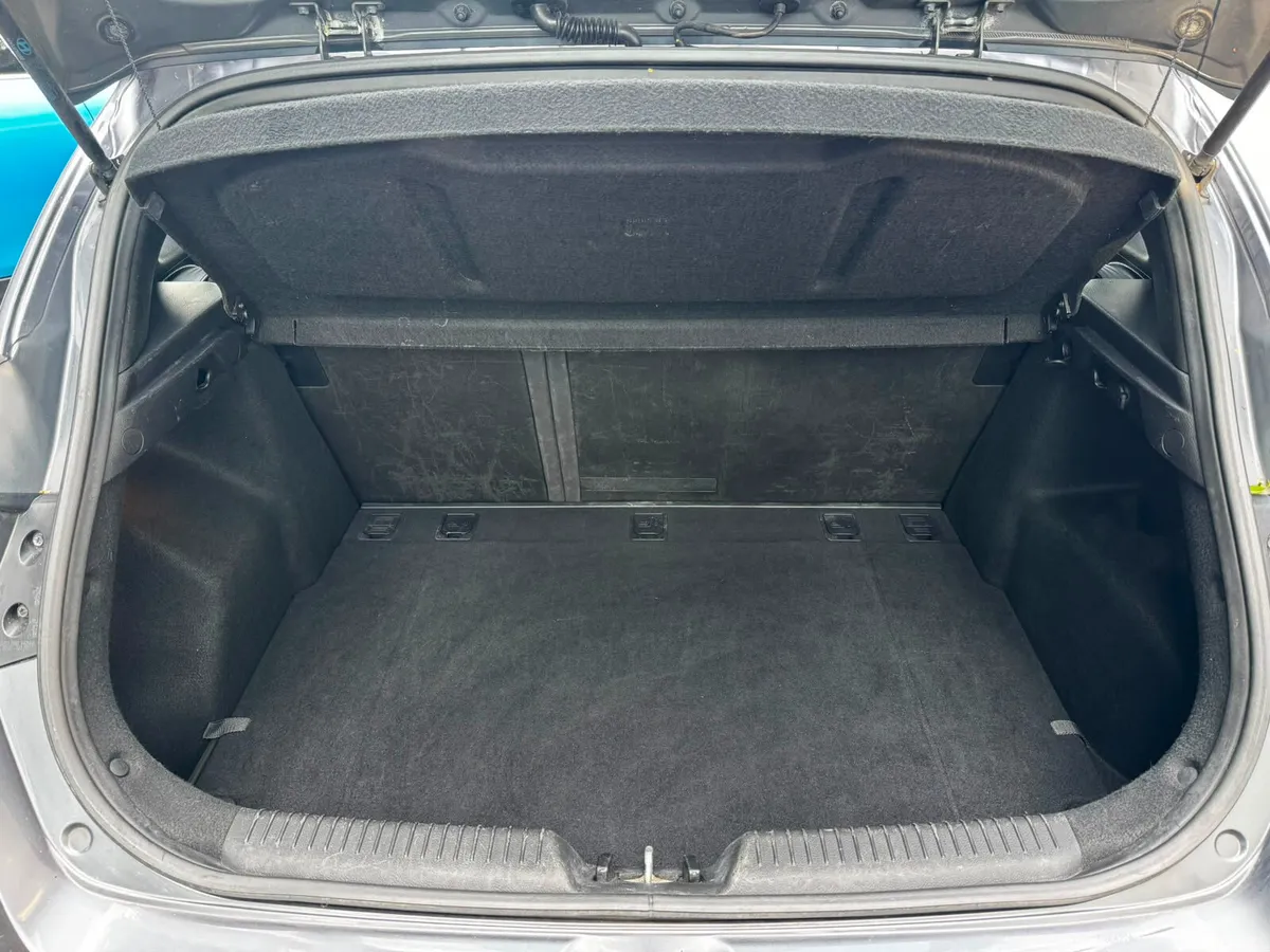 Hyundai i30 Hatchback, Diesel, 2016, Grey