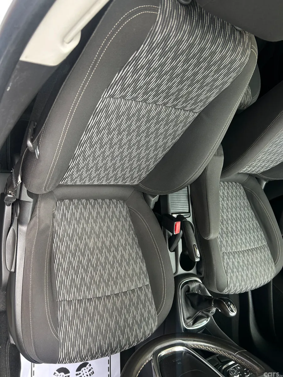 Vauxhall Mokka Hatchback, Diesel, 2015, White