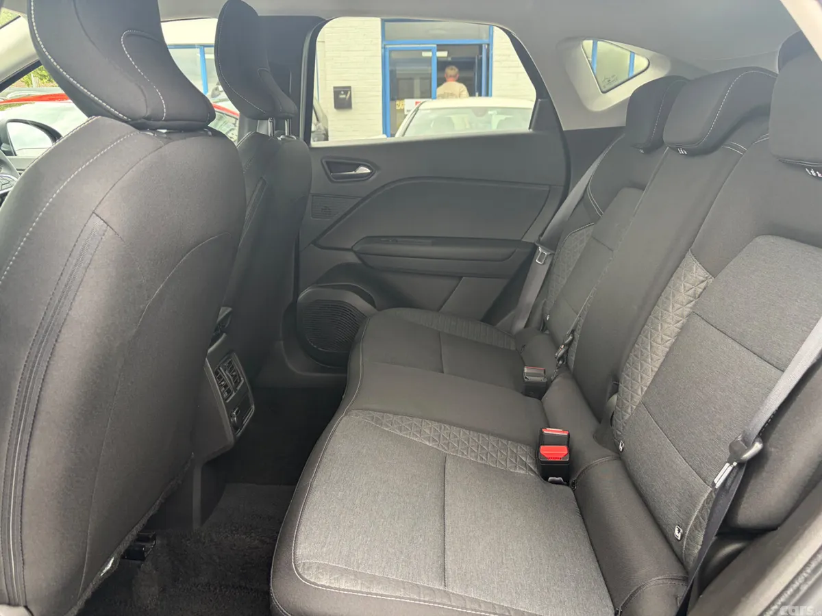 Renault Captur Hatchback, Petrol, 2023, Black