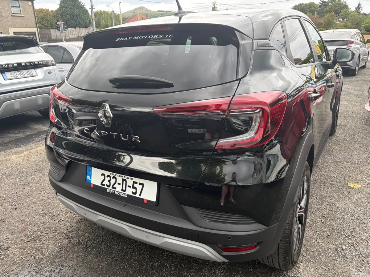 Renault Captur Hatchback, Petrol, 2023, Black