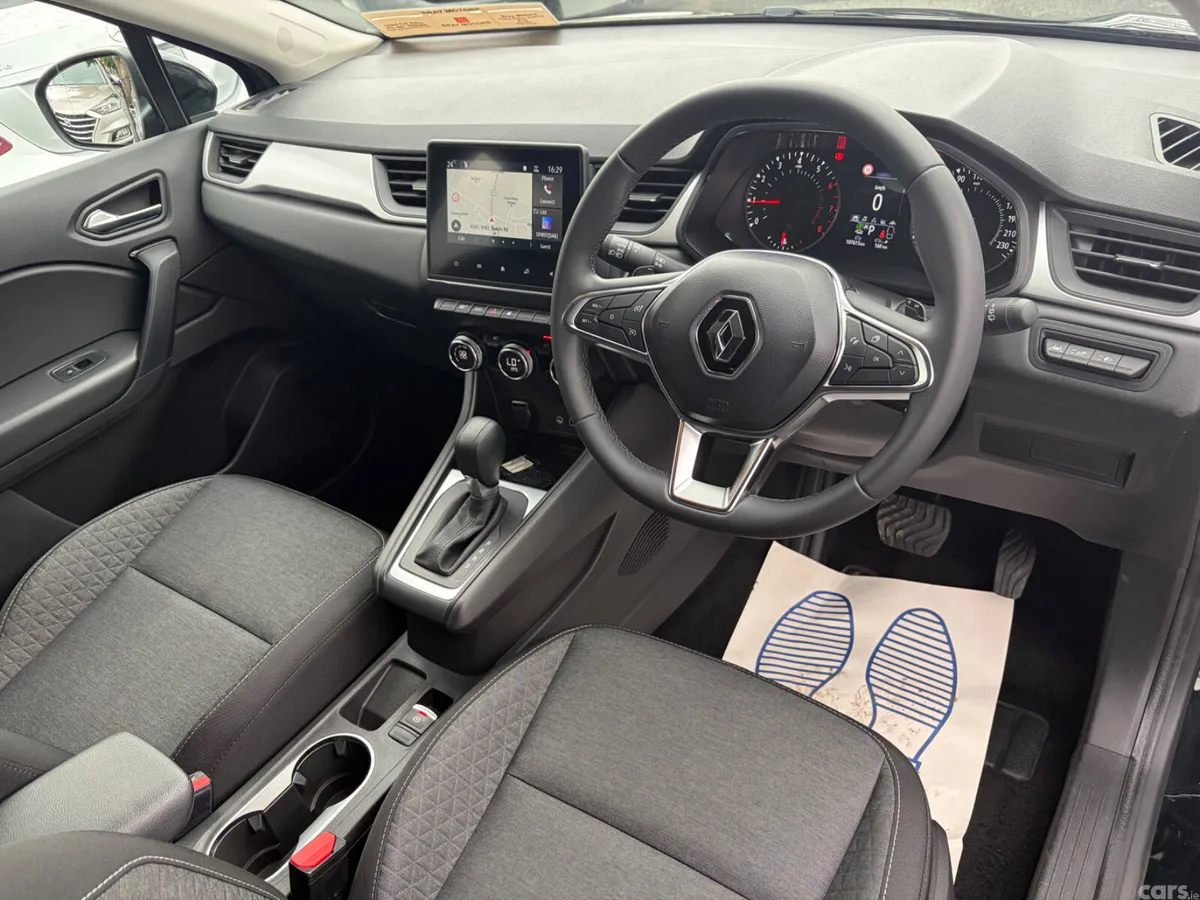 Renault Captur Hatchback, Petrol, 2023, Black