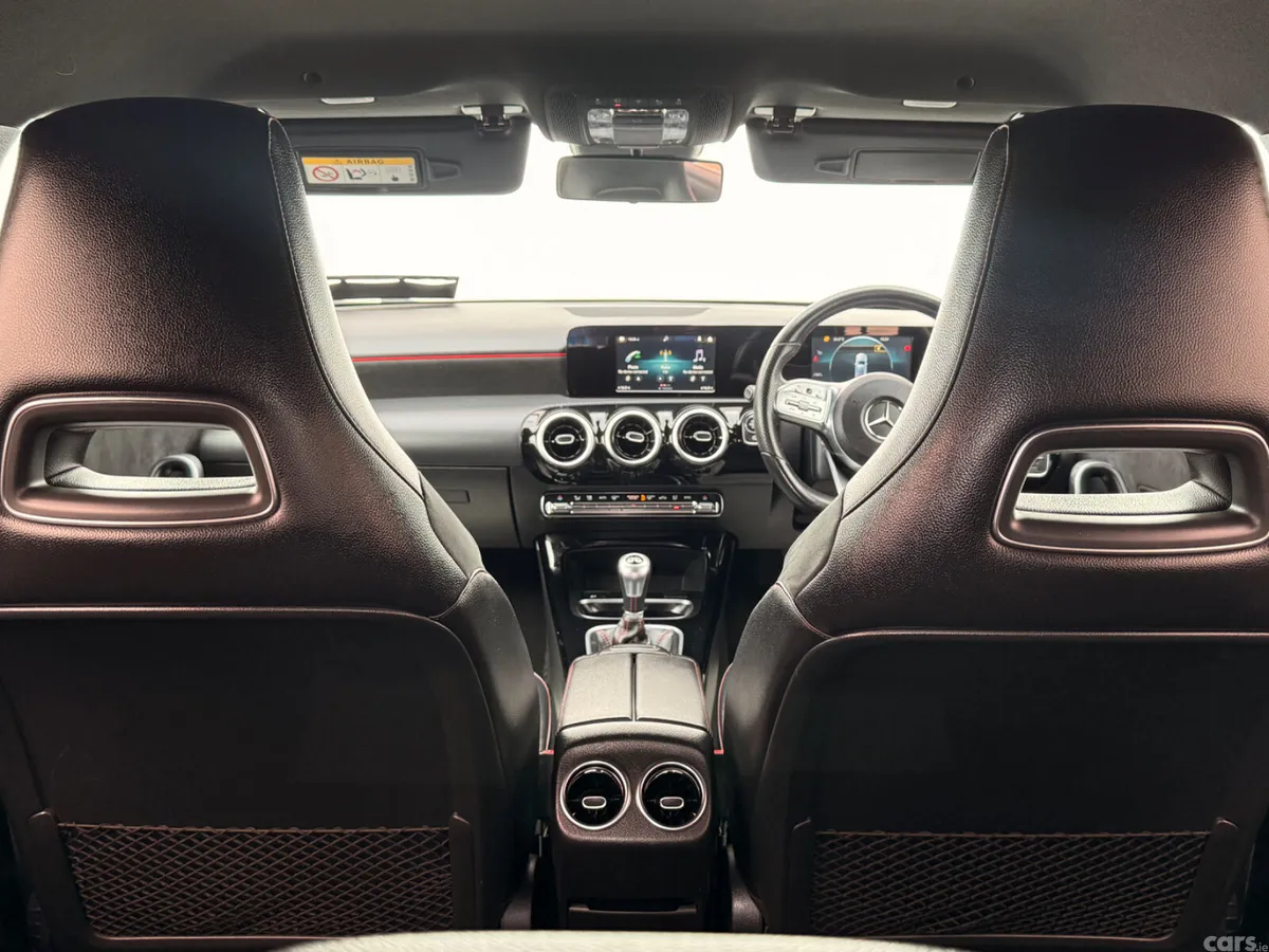 Mercedes-Benz A-Class Estate/Jeep, Diesel, 2020, White
