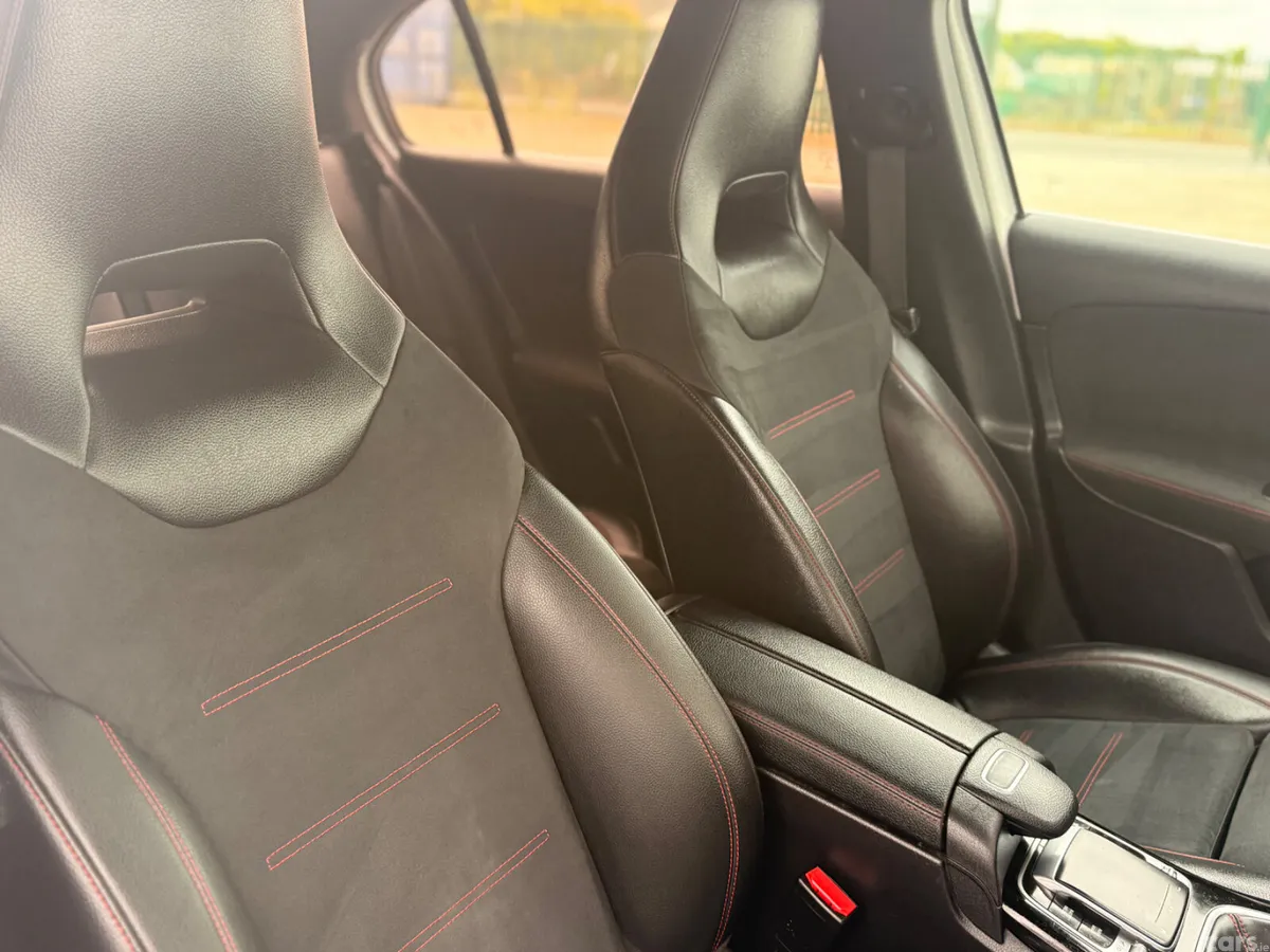 Mercedes-Benz A-Class Estate/Jeep, Diesel, 2020, White