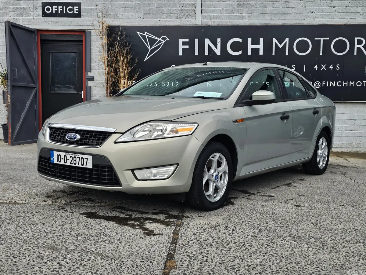 Ford Mondeo Saloon, Diesel, 2010, Gold