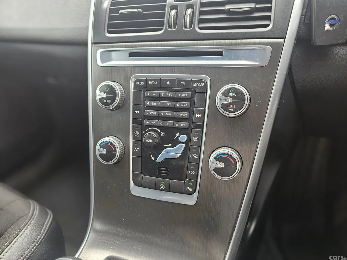 Volvo XC60 SUV, Diesel, 2015, Blue