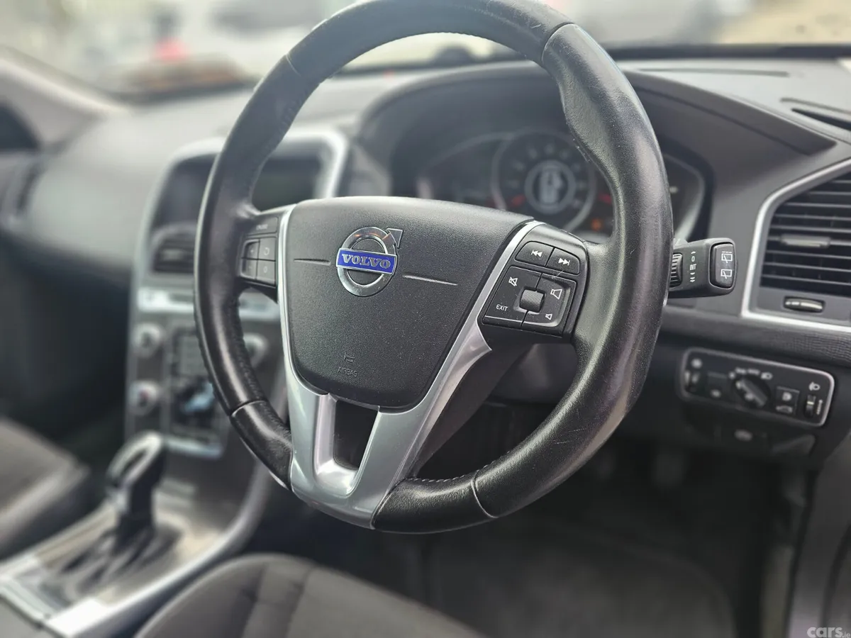 Volvo XC60 SUV, Diesel, 2015, Blue