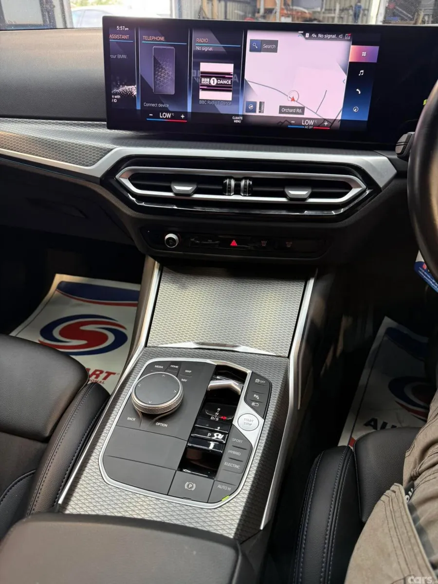 BMW 3-Series Saloon, Petrol Hybrid, 2023, White