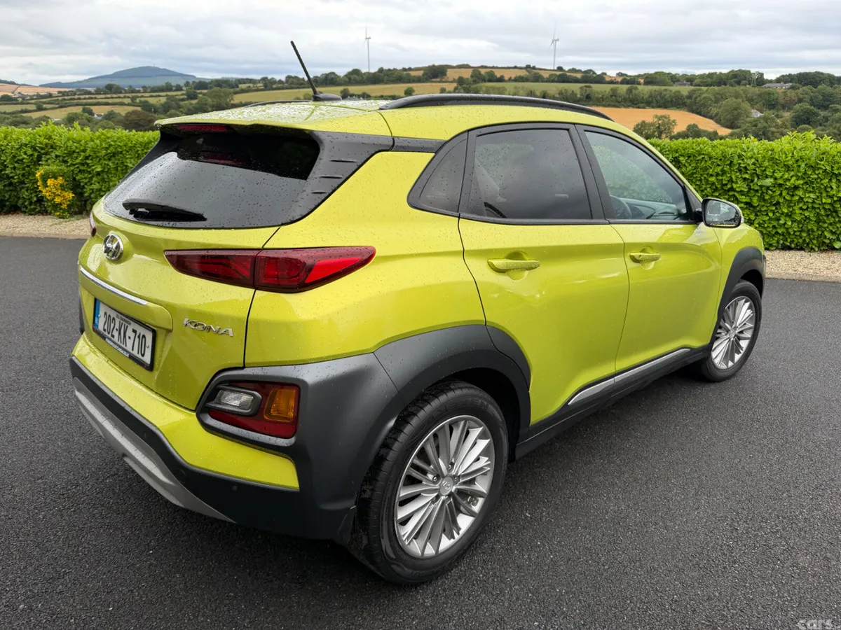 Hyundai KONA MPV, Petrol, 2020, Green
