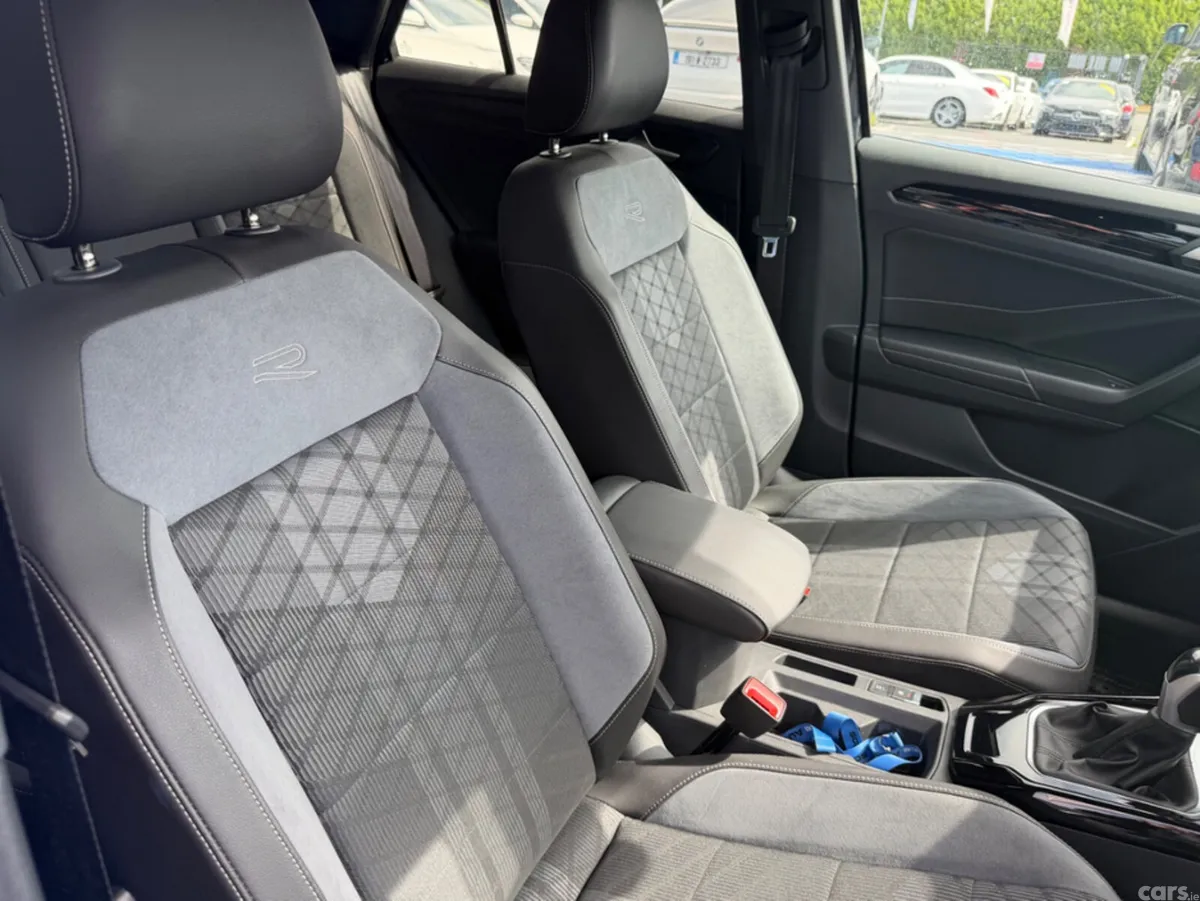 Volkswagen T-Roc SUV, Diesel, 2023, Black