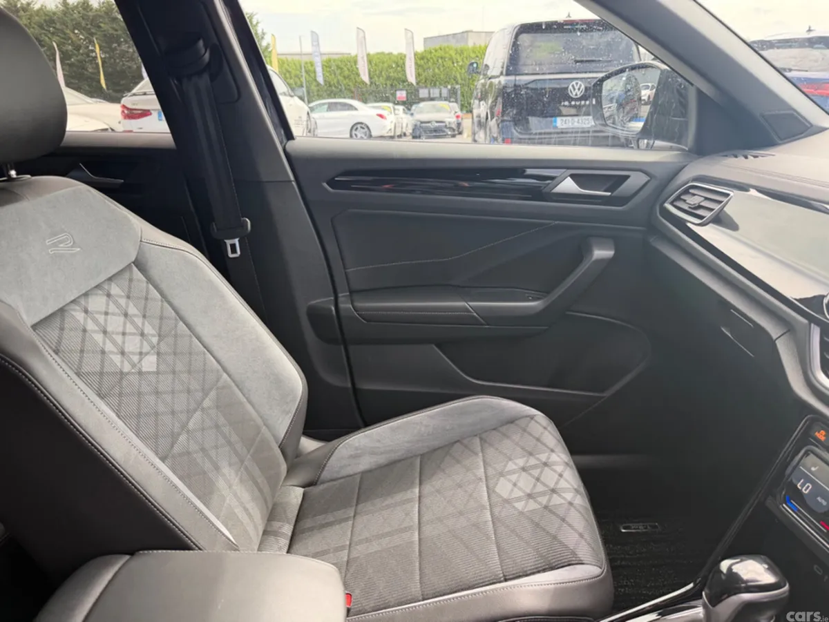 Volkswagen T-Roc SUV, Diesel, 2023, Black