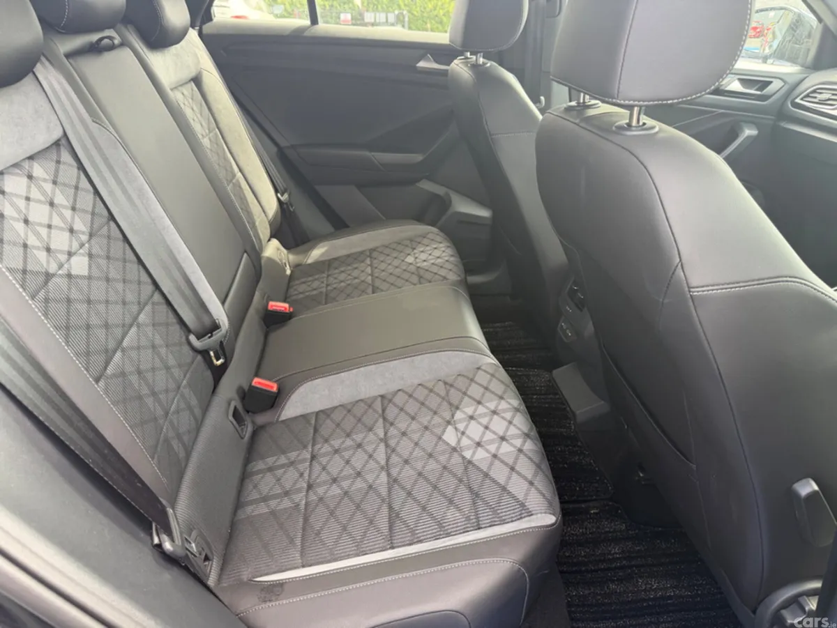 Volkswagen T-Roc SUV, Diesel, 2023, Black