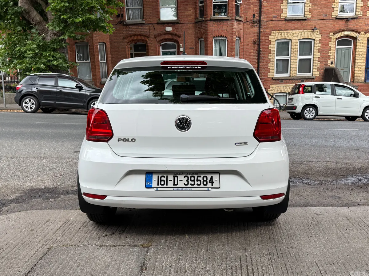 Volkswagen Polo Hatchback, Petrol, 2016, White