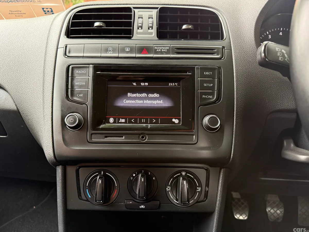 Volkswagen Polo Hatchback, Petrol, 2016, White