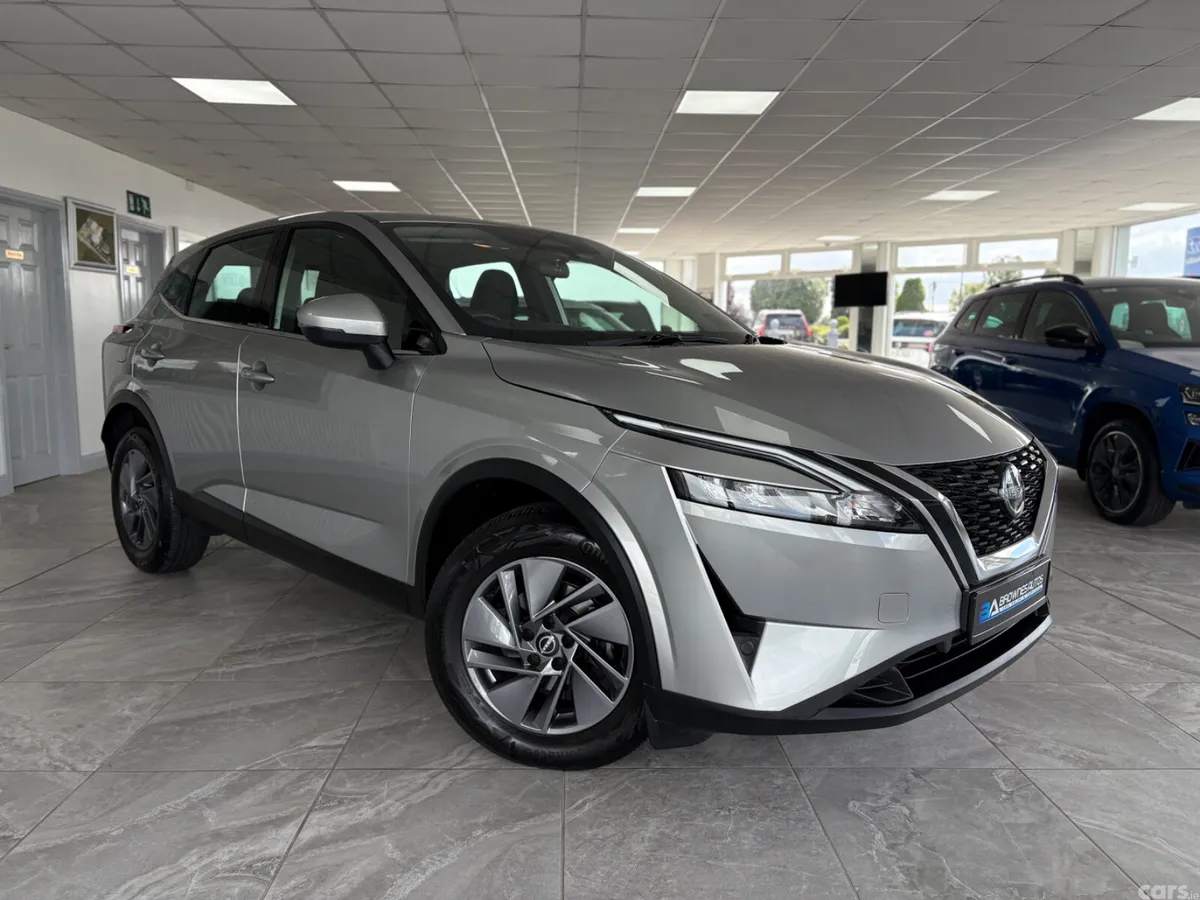 Nissan Qashqai SUV, Petrol, 2023, Silver