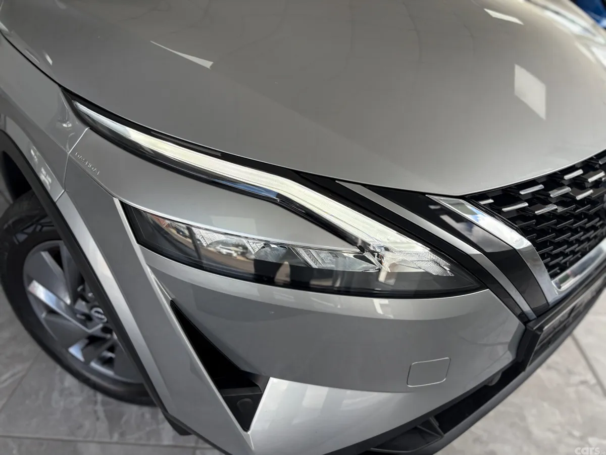 Nissan Qashqai SUV, Petrol, 2023, Silver