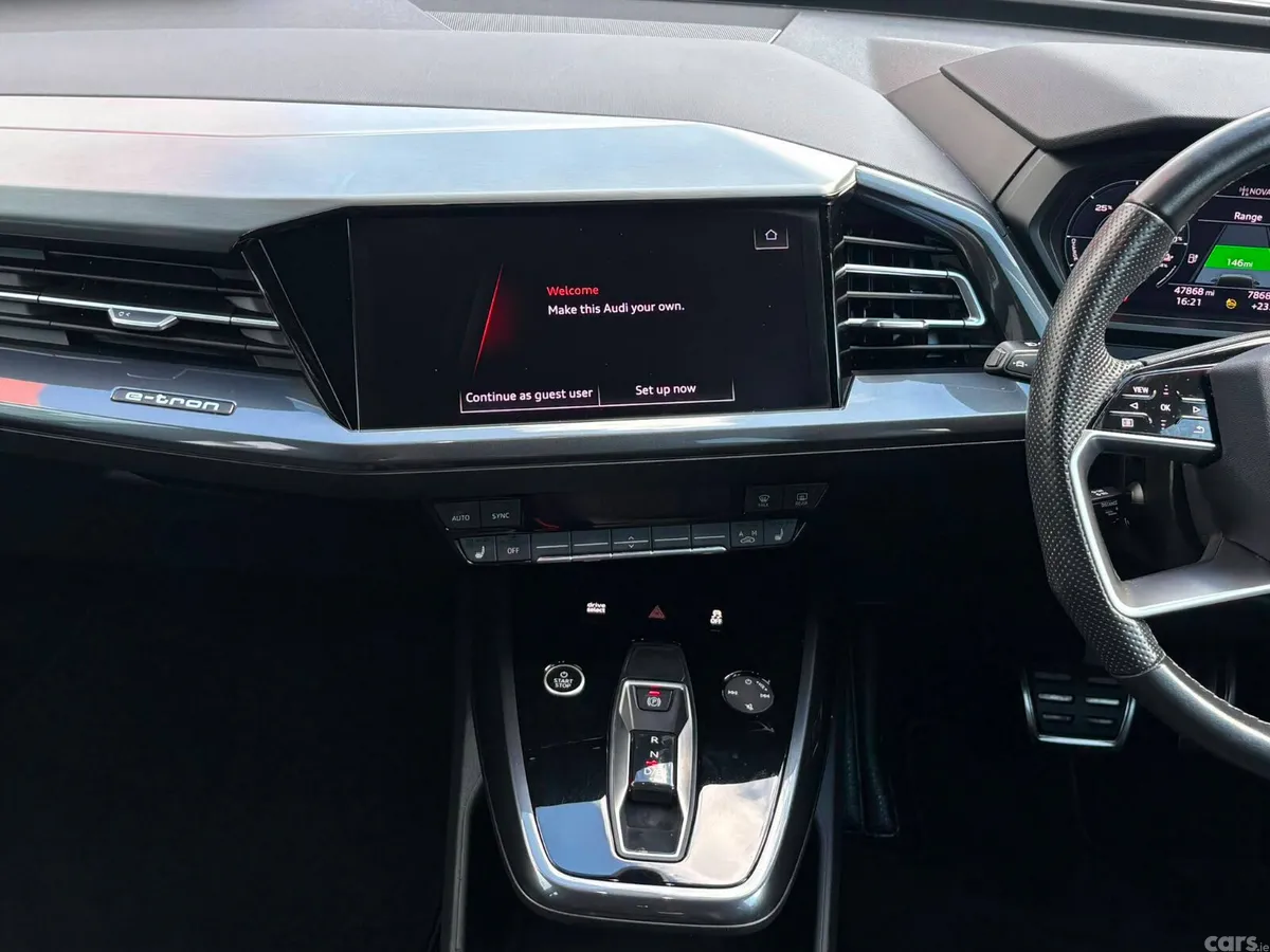 Audi Q4 e-tron SUV, Electric, 2023, White