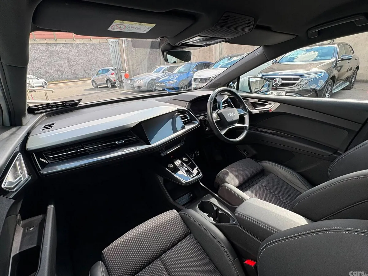 Audi Q4 e-tron SUV, Electric, 2023, White