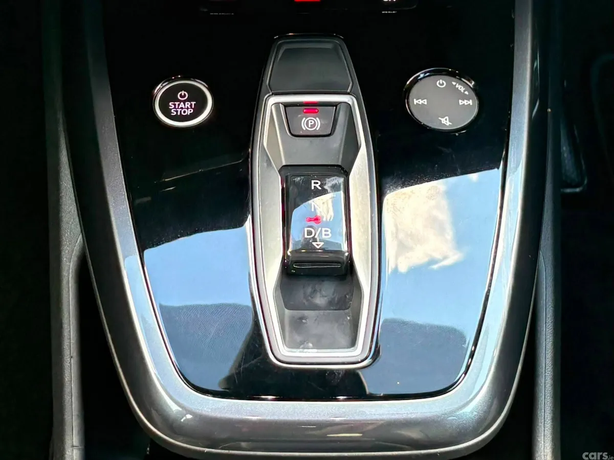 Audi Q4 e-tron SUV, Electric, 2023, White
