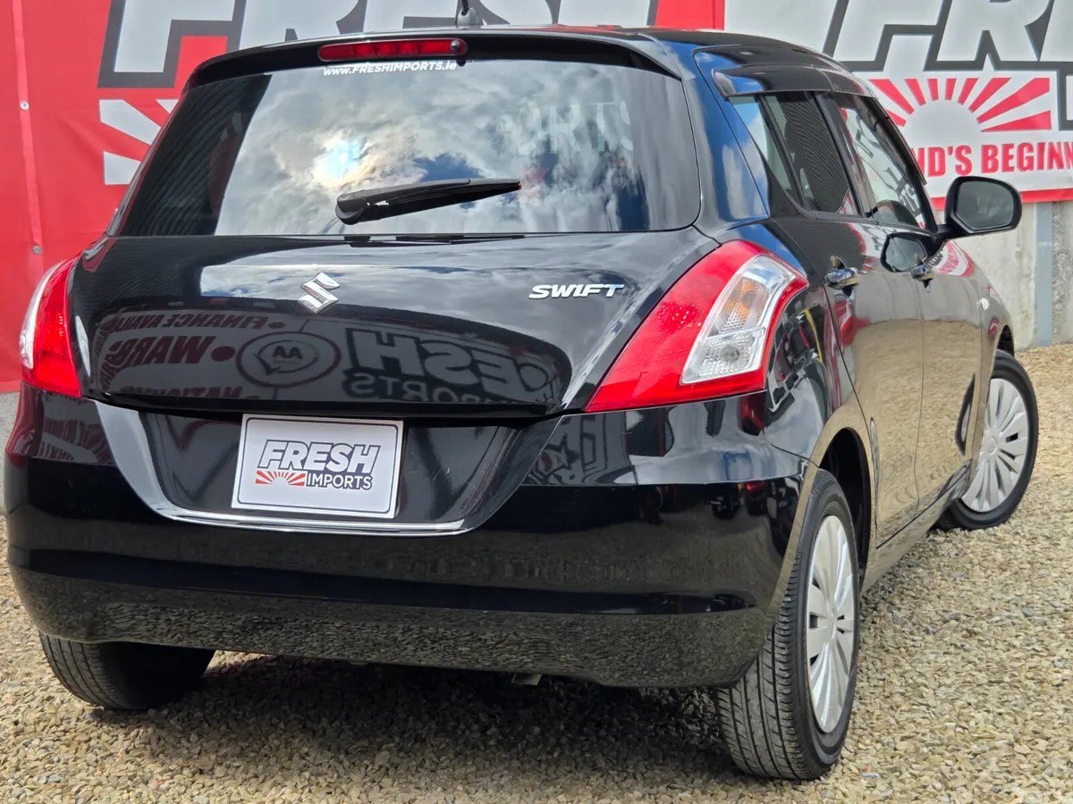 Suzuki Swift Hatchback, Petrol, 2016, Black