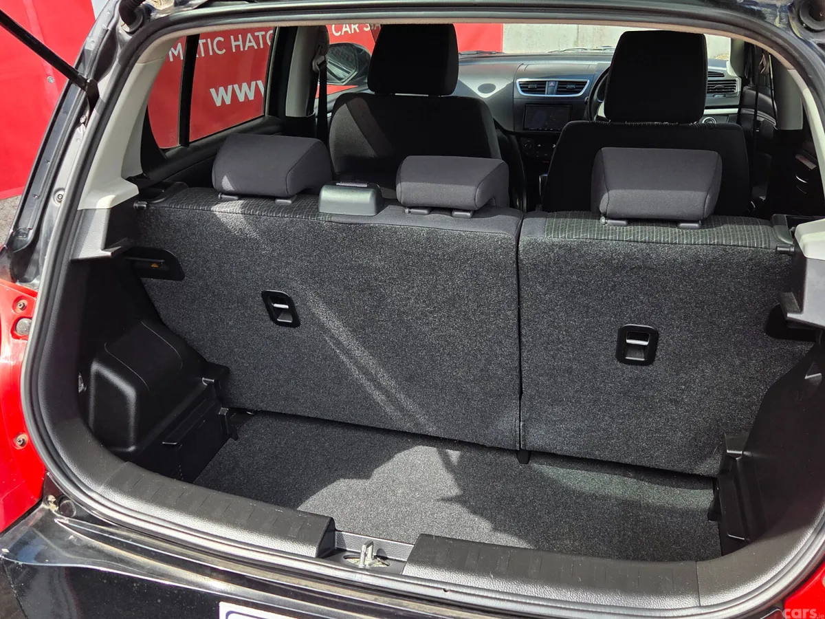 Suzuki Swift Hatchback, Petrol, 2016, Black