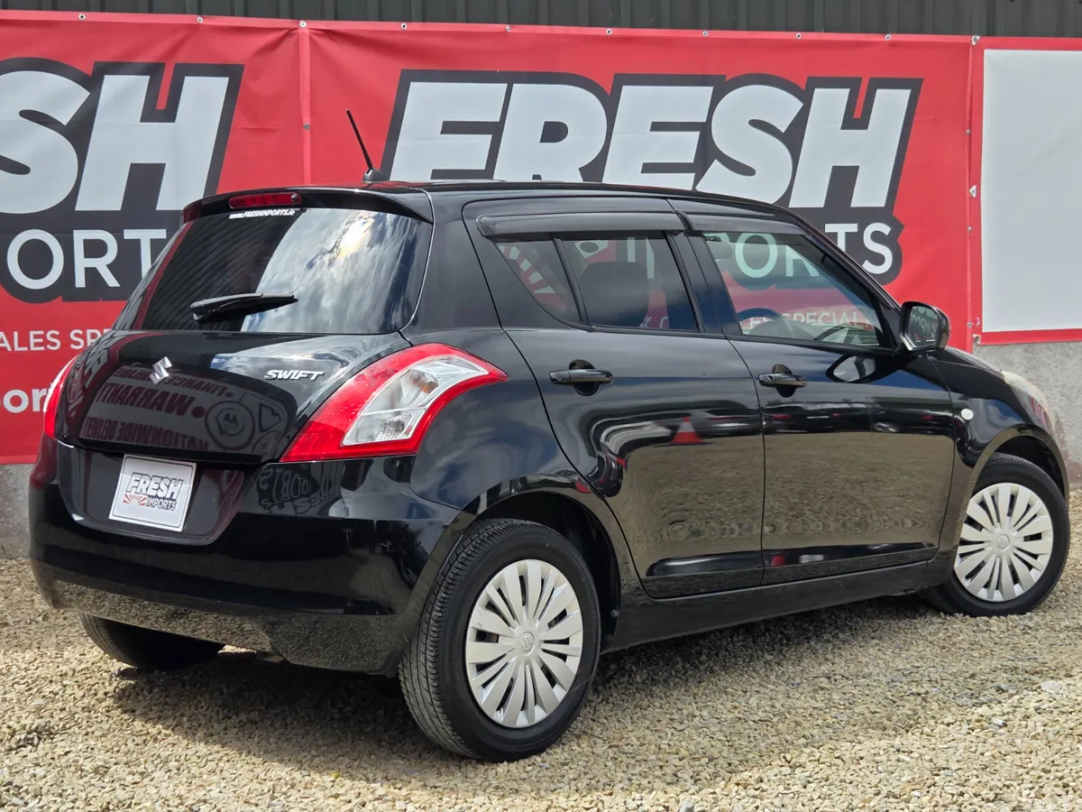 Suzuki Swift Hatchback, Petrol, 2016, Black