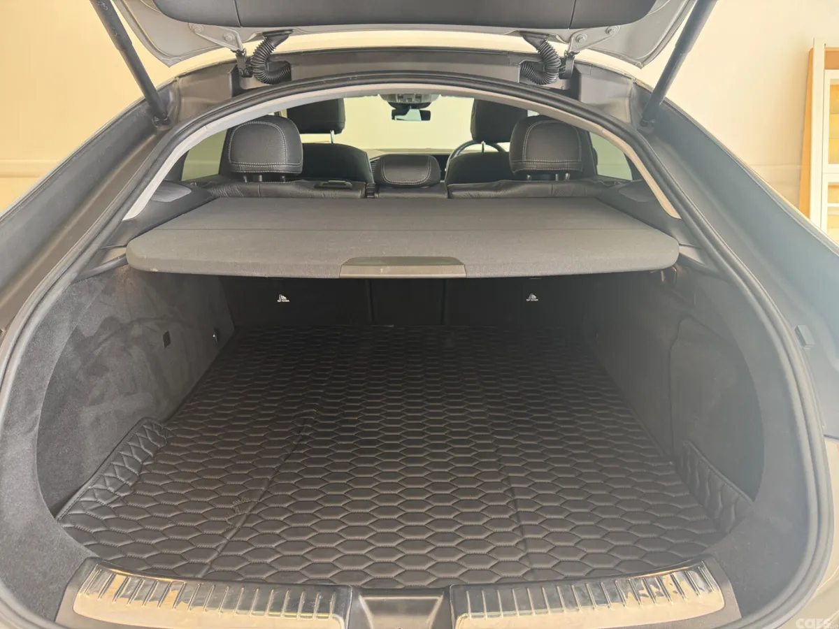 Mercedes-Benz GLE SUV, Diesel Plug-in Hybrid, 2025, Grey