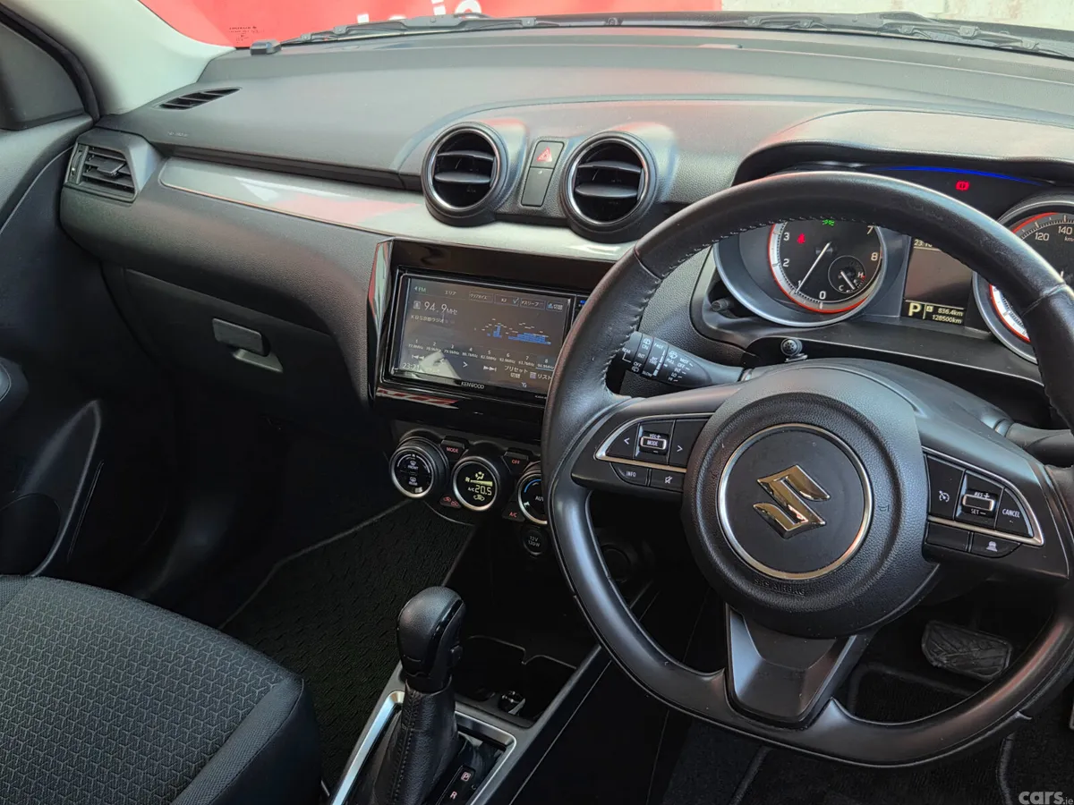Suzuki Swift Hatchback, Petrol, 2020, Black