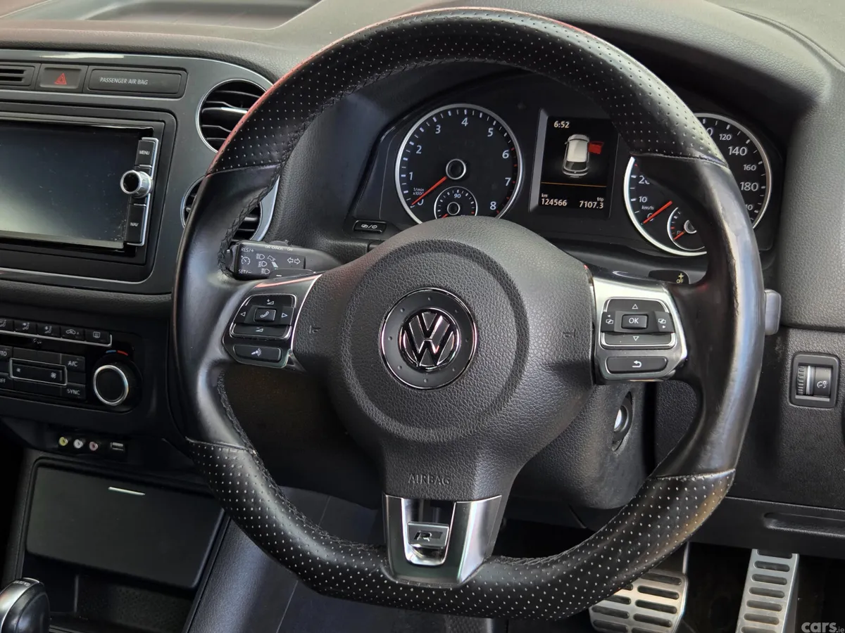 Volkswagen Tiguan SUV, Petrol, 2015, White