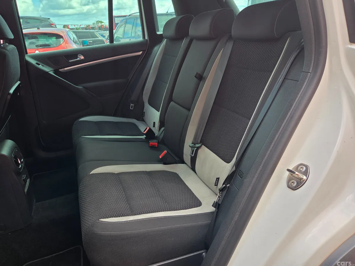 Volkswagen Tiguan SUV, Petrol, 2015, White