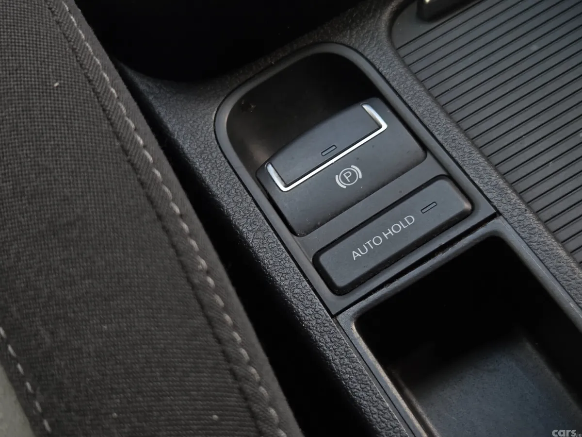 Volkswagen Tiguan SUV, Petrol, 2015, White