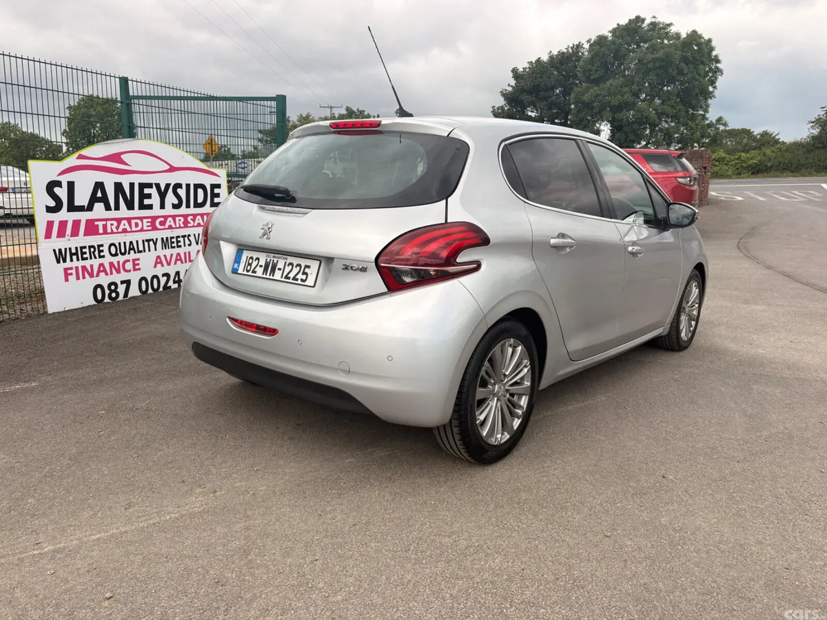 Peugeot 208 Hatchback, Petrol, 2018, Silver