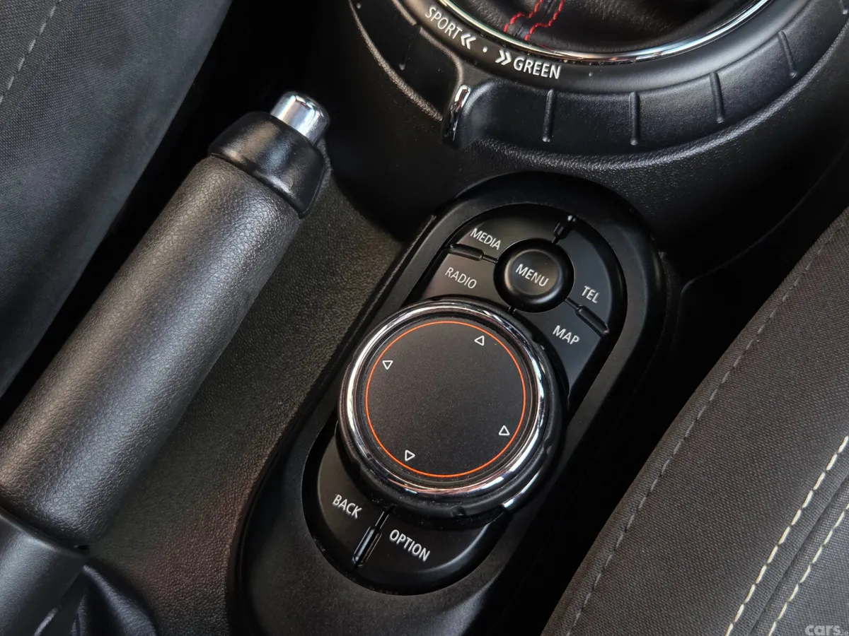 Mini Cooper Hatchback, Petrol, 2017, Black