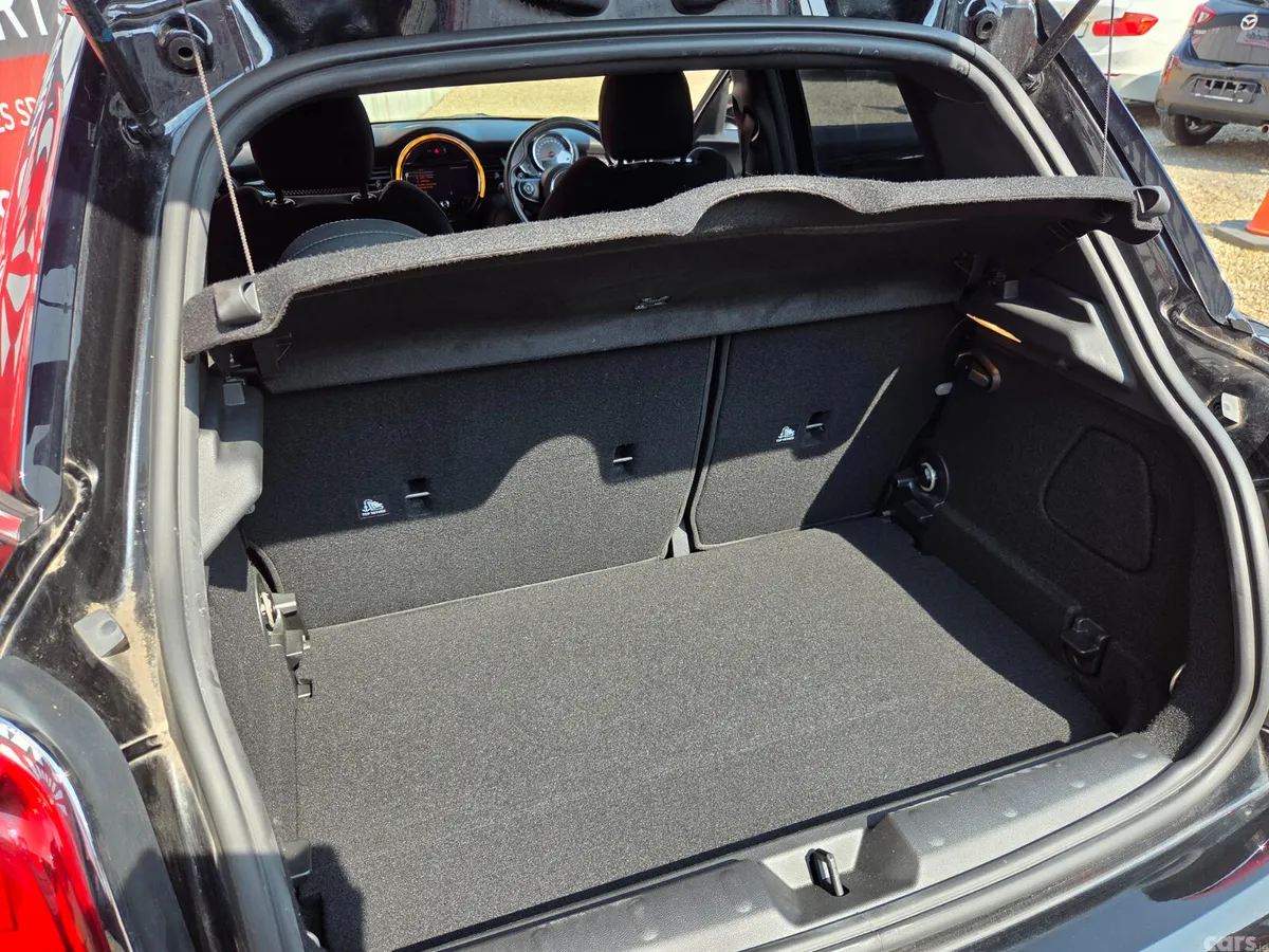 Mini Cooper Hatchback, Petrol, 2017, Black