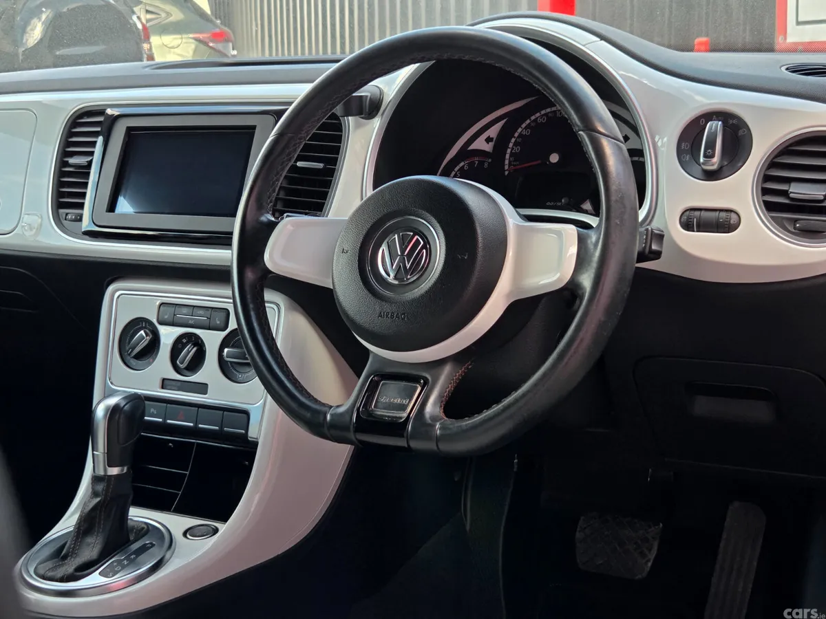 Volkswagen Beetle Hatchback, Petrol, 2014, White