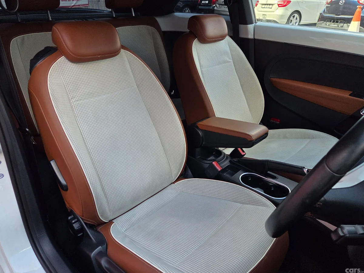 Volkswagen Beetle Hatchback, Petrol, 2014, White