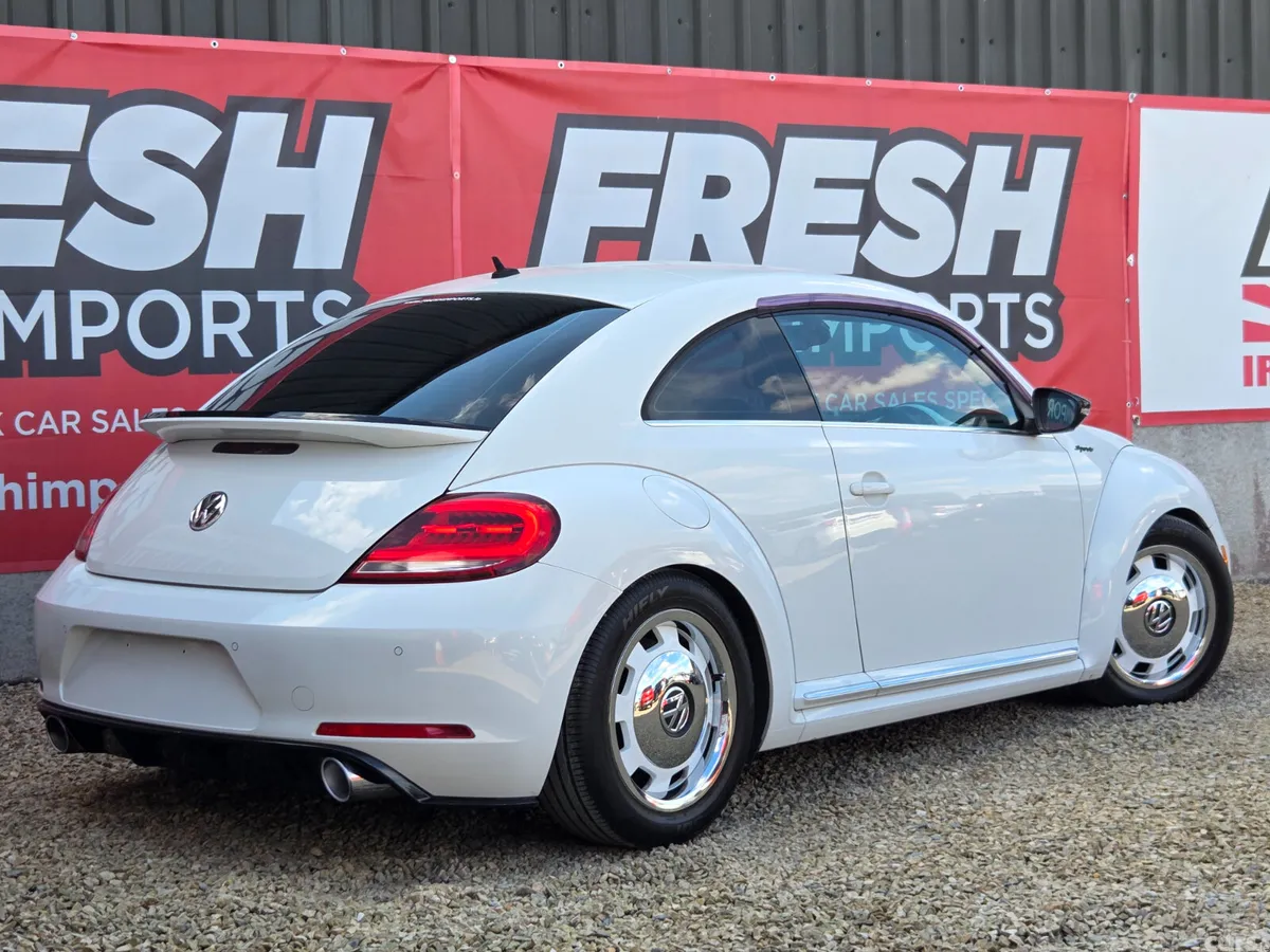Volkswagen Beetle Hatchback, Petrol, 2014, White
