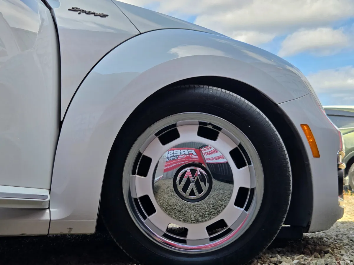 Volkswagen Beetle Hatchback, Petrol, 2014, White