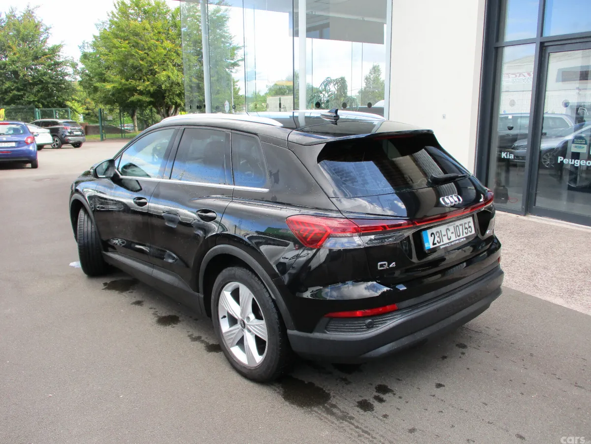 Audi e-tron Estate/Jeep, Electric, 2023, Black