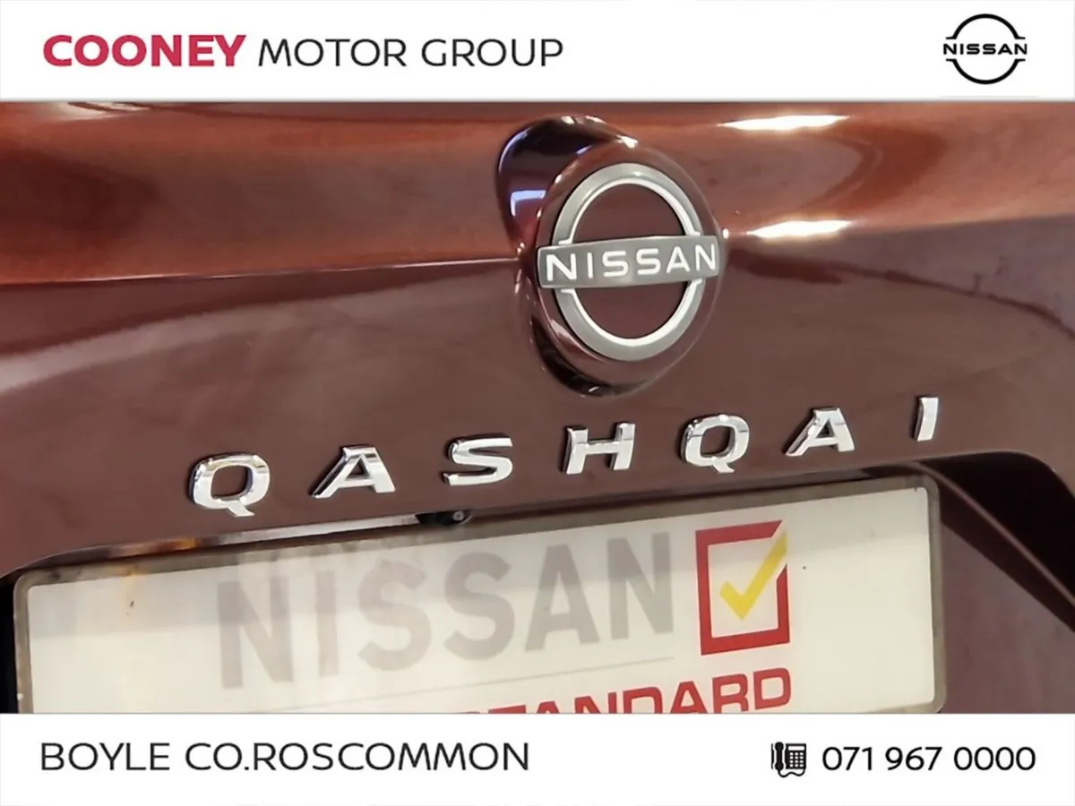 Nissan Qashqai MPV, Petrol, 2024, Red