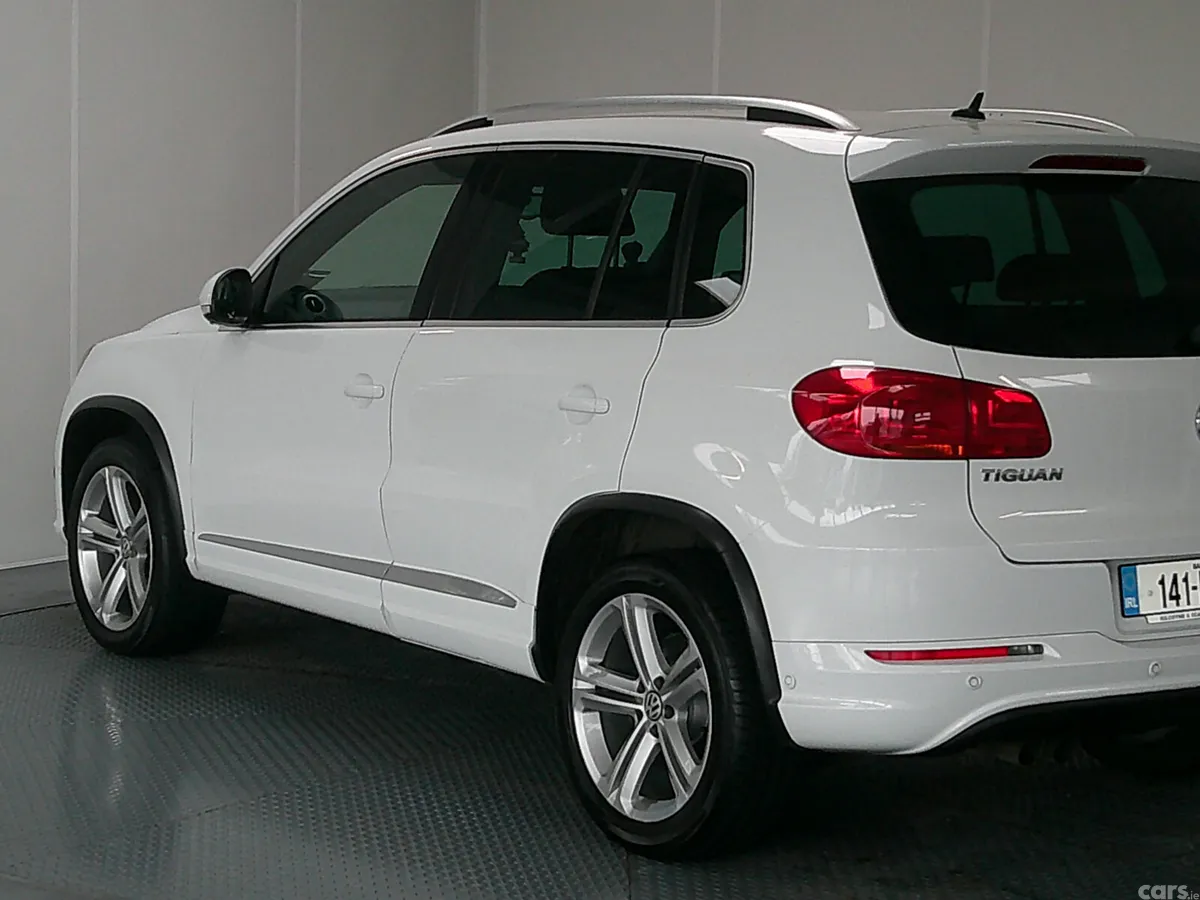 Volkswagen Tiguan SUV, Diesel, 2014, White