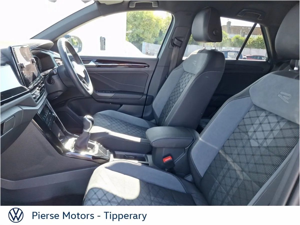 Volkswagen T-Roc SUV, Petrol, 2024, Blue