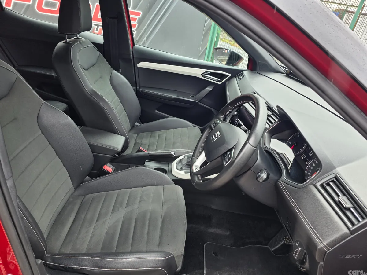SEAT Arona SUV, Petrol, 2019, Red